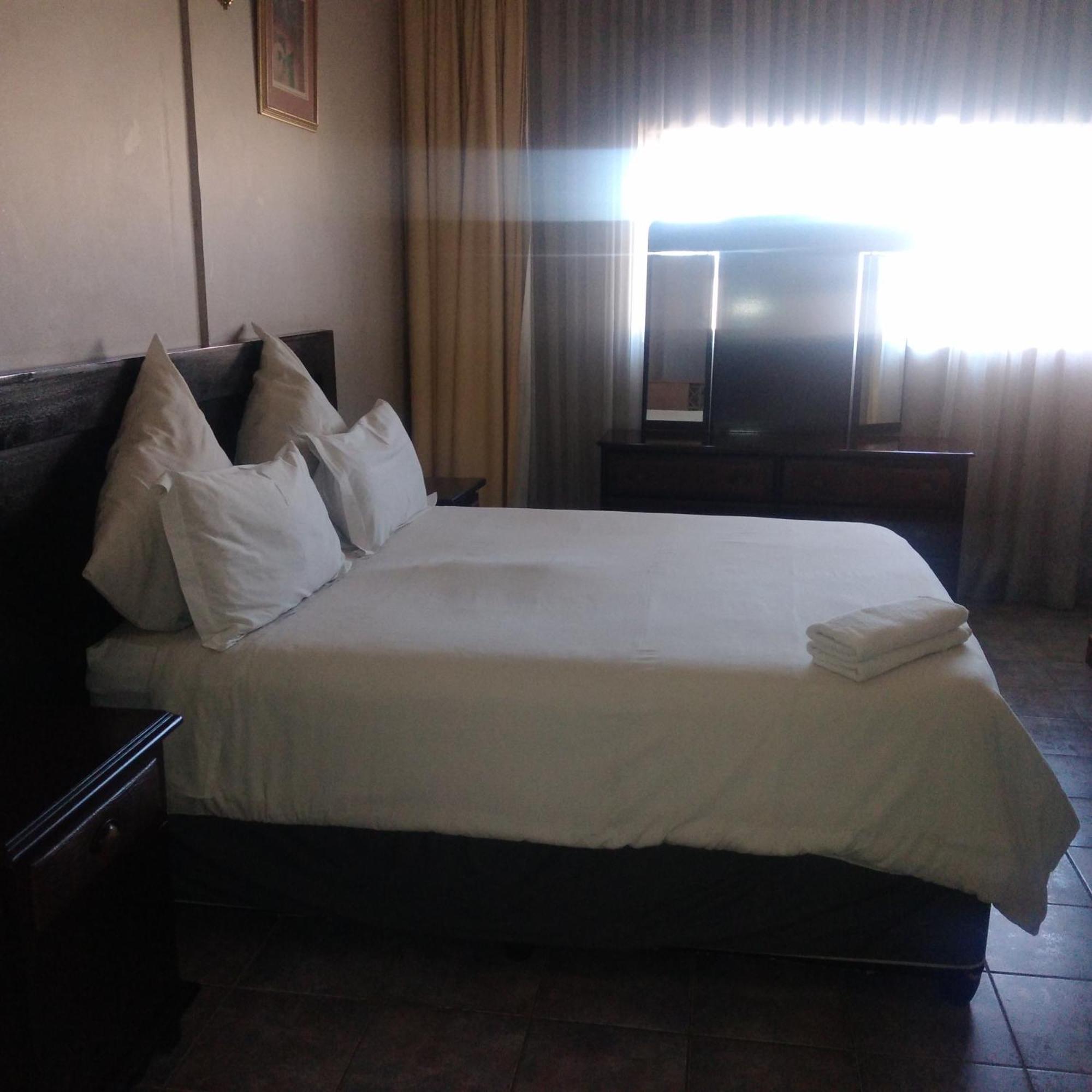 Tassili Lodge Κέμπτον Παρκ Εξωτερικό φωτογραφία